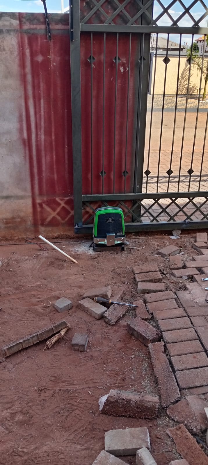 GATE MOTOR INSTALLATION & REPAIRS 2